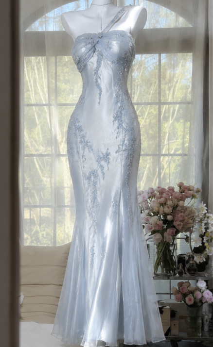Elegantes eisblaues Abendkleid, Etui-Stil, perlenbesetzt, Chiffon, langes Ballkleid ED09816