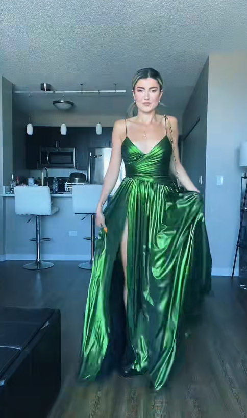 Chic Green Homecoming Dress Sheath Satin Birthday Dress ED09895