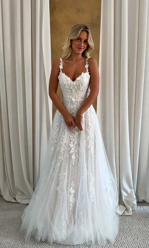 Chic White Wedding Dress A-line Tulle Applique Bridal Gown ED09904