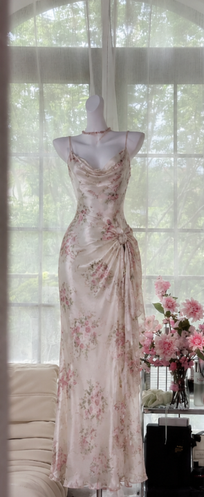 Elegantes champagnerfarbenes Etui-Abendkleid aus Satin ED09980