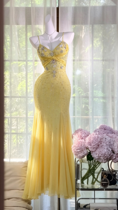 Chic Yellow Long Prom Dress Sheath Chiffon Beaded Evening Dress ED10001