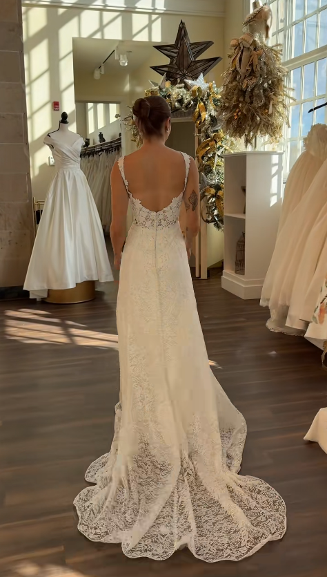Elegant White Wedding Dress Sheath Lace Bridal Dress ED10072