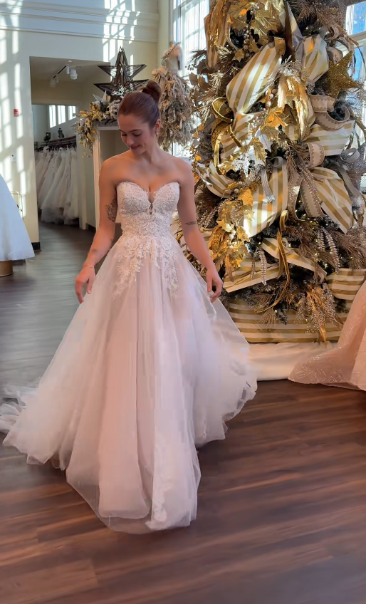Elegant White Wedding Dress A-Line Tulle Bridal Dress  ED10074