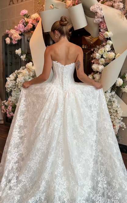 Elegant White Wedding Dress A-Line Lace Bridal Dress ED10077