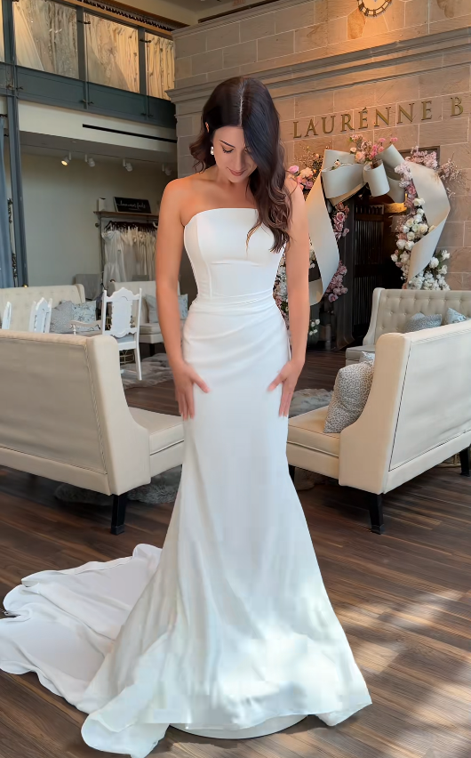 Elegant White Wedding Dress Sheath Chiffon Bridal Dress ED10078
