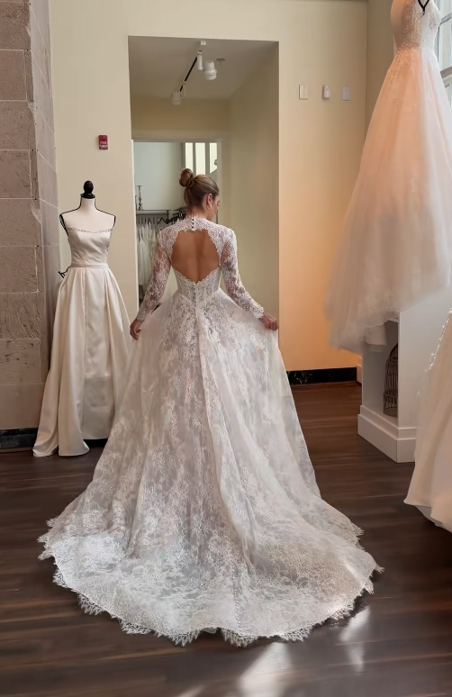 Elegant White Wedding Dress A-Line Lace Bridal Dress ED10081
