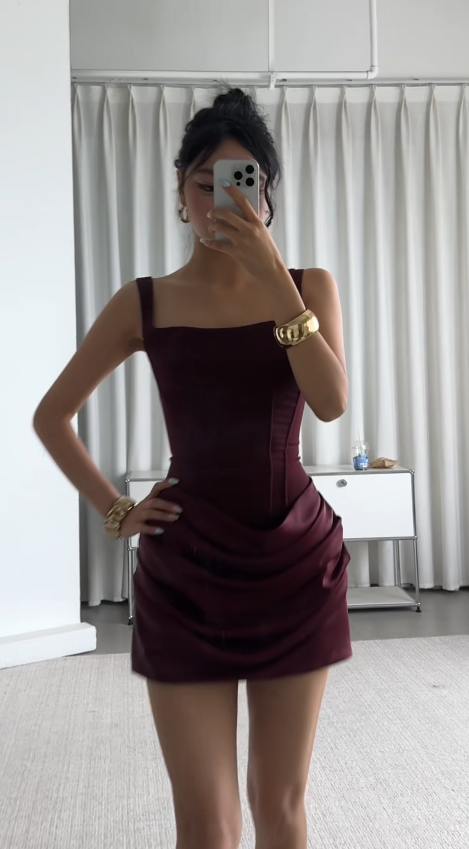 Niedliches kurzes Homecoming-Kleid aus braunem Satinscheide ED10254
