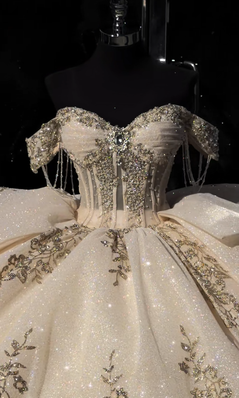 Robe de bal de fée jaune pâle, robe de Quinceañera en tulle avec appliqués pour Sweet 16 ED10384