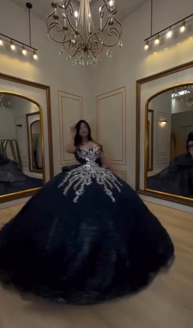 Robe de bal bleu marine féerique pour 16e anniversaire, en tulle avec appliqués, robe de Quinceanera ED10388