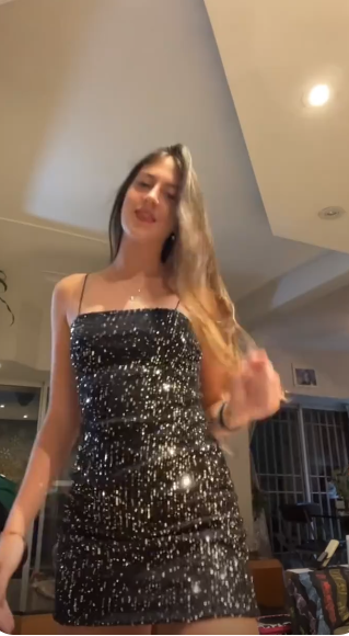 Jolie Robe Courte Noire Moulante de Soirée de Rentrée avec Paillettes, Robe d'Anniversaire ED10410