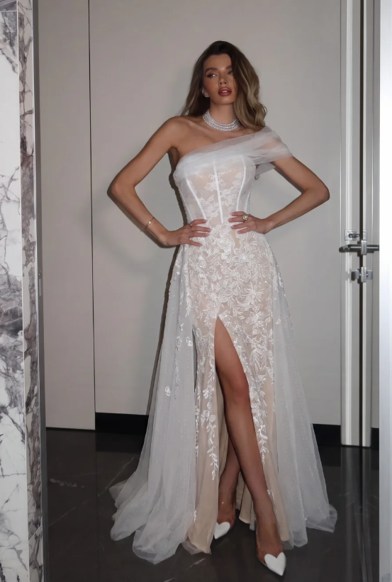 Chic White Sheath Lace Long Wedding Dress for Brides ED10461