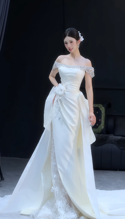 Chic White Sheath Satin Long Wedding Dress for Brides ED10462