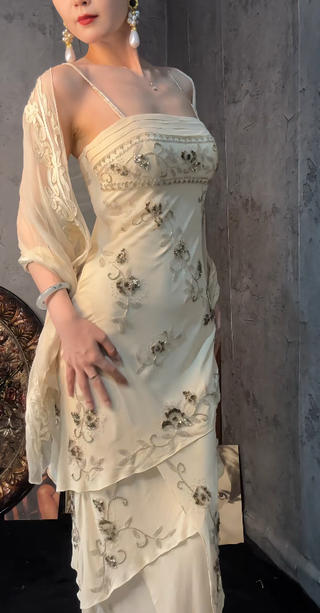 Chic Pale Yellow Sheath Long Evening Dress Chiffon Beaded Prom Dress ED10489