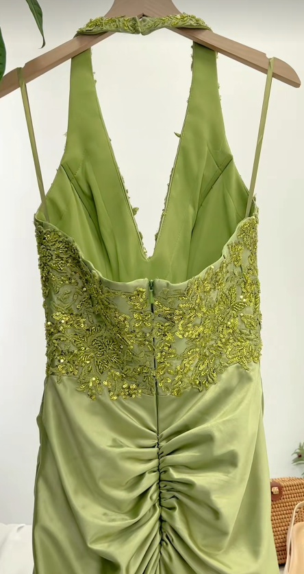 Elegant Green Short Homecoming Dress Satin Sheath Birthday Dress ED10594
