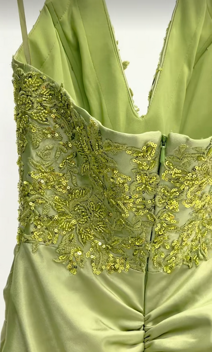 Elegant Green Short Homecoming Dress Satin Sheath Birthday Dress ED10594