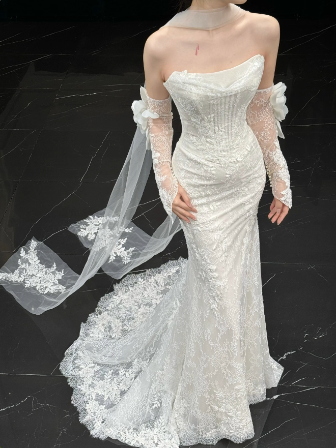 Modest White Sheath Lace Wedding Dress for Brides ED10609