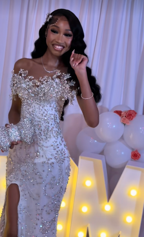 Chic White Prom Dress Sheath Tulle Sequins Long Evening Dress ED10676