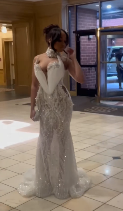 Chic White Prom Dress Mermaid Tulle Sequins Long Evening Dress ED10678