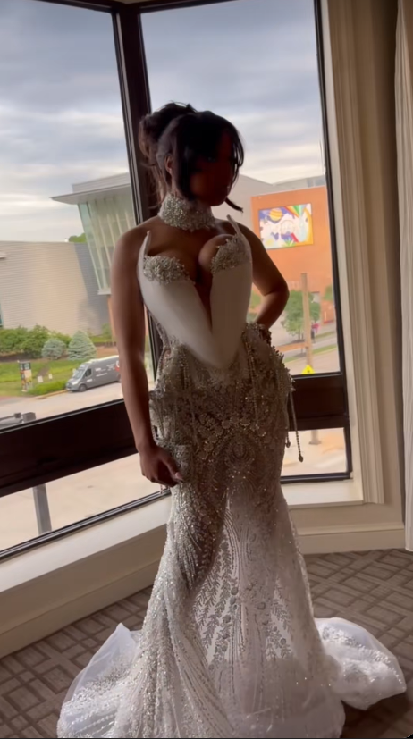 Chic White Prom Dress Mermaid Tulle Sequins Long Evening Dress ED10678