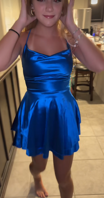 Hübsches kurzes blaues Homecoming-Kleid, A-Linie, Satin, Geburtstagskleid ED10701
