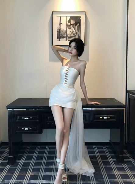 Glam White Short Homecoming Dress Sheath Satin Birthday Dress ED10739