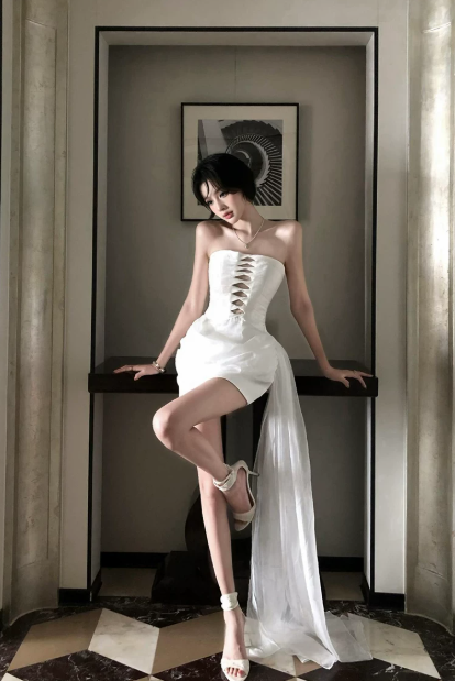 Glam White Short Homecoming Dress Sheath Satin Birthday Dress ED10739