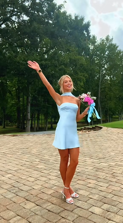 Robe de bal courte bleu chic, robe fourreau en satin pour anniversaire ED10905