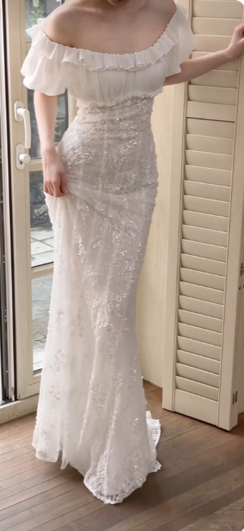 Robe de mariée fourreau intemporelle en dentelle, robe de mariée blanche ED10928