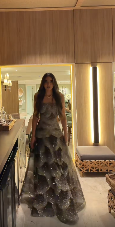 Trägerloses schwarzes A-Linien-Abschlussballkleid, langes Tüll-Abendkleid ED11035