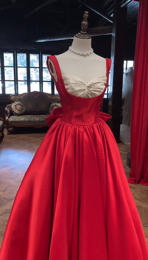 Pretty Red Prom Dress  A-line Satin Long Evening Dress ED11153