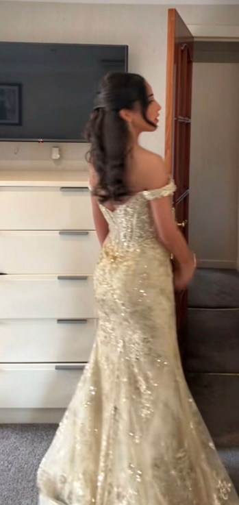Chic Gold Prom Dress Sheath Sequins Tulle Long Evening Dress ED11187