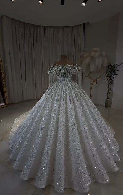 Robe de mariée trapèze intemporelle en satin blanc ED11387