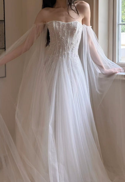 Robe de mariée trapèze intemporelle en tulle blanc ED11392