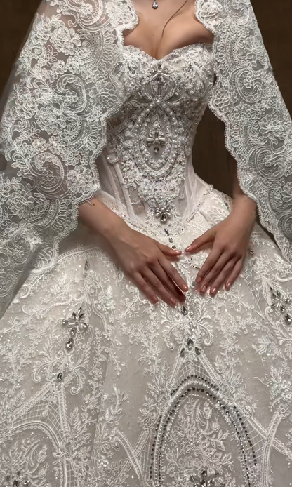 Robe de mariée trapèze blanche intemporelle en dentelle ED11399