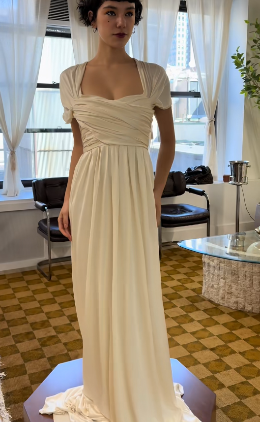 Timeless White Sheath Wedding Dress Chiffon Bridal Gown ED11402