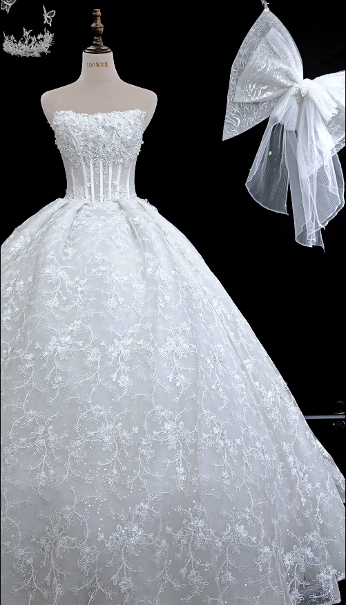 Chic White Bridal Gown A-Line Lace Wedding Dress ED11452