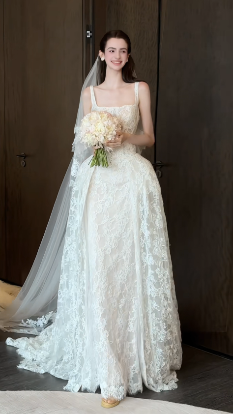 Timeless White Lace Wedding Dress A-Line Bridal Gown ED11492