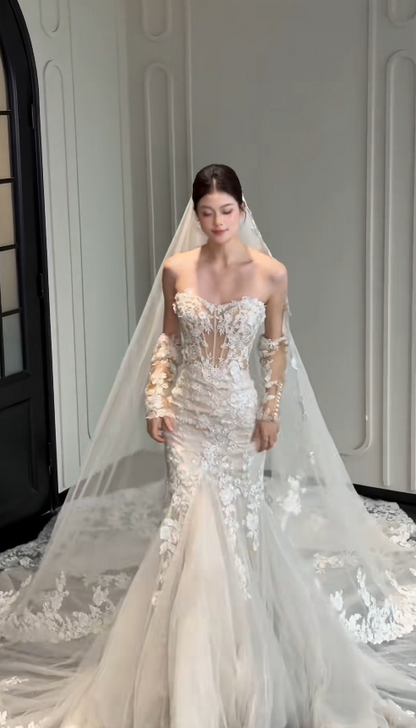 Timeless White Tulle Appliques Wedding Dress A-Line Bridal Gown ED11493
