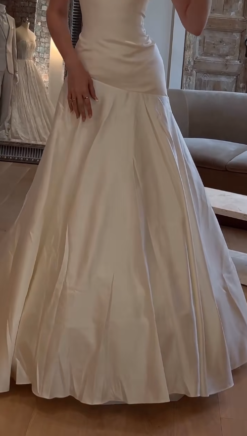 Timeless White Satin Wedding Dress Sheath Bridal Gown ED11500