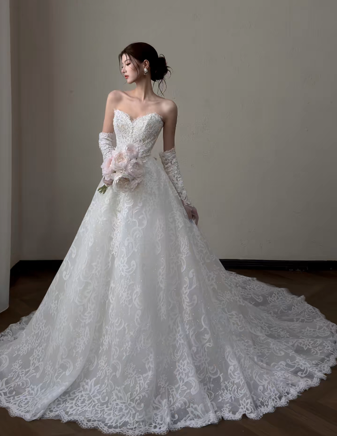 Elegant White Wedding Dress A-line Lace Bridal Dress Beaded Bridal Gown ED11502