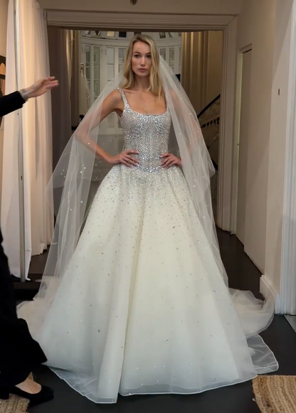 Elegant White Wedding Dress A-line Chiffon Bridal Dress Sequins Bridal Gown ED11503