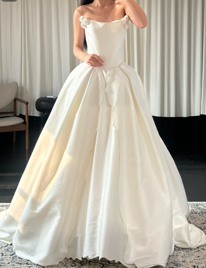 Elegant White Wedding Dress A-Line Satin Bridal Dress Sleeveless Bridal Gown ED11507