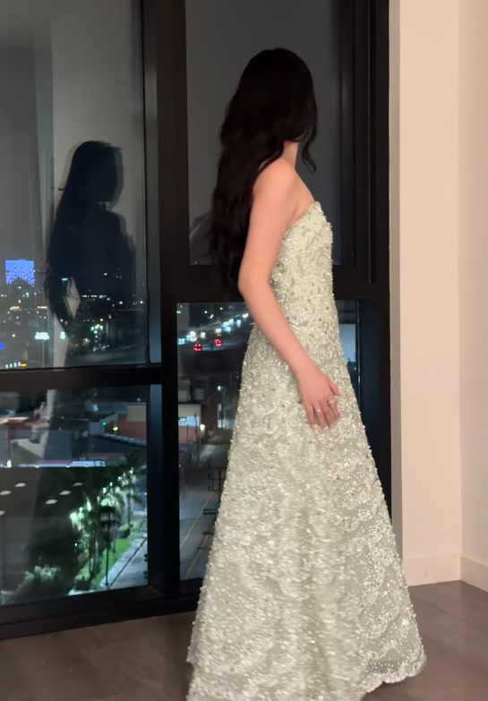 Hübsches grünes Etuikleid für den Abschlussball, langes Abendkleid aus Tüll mit Perlenstickerei ED11555