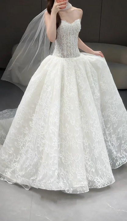 Timeless A-Line Lace Wedding Dress Applique White Bridal Dress Sleeveless Bridal Gown ED11563