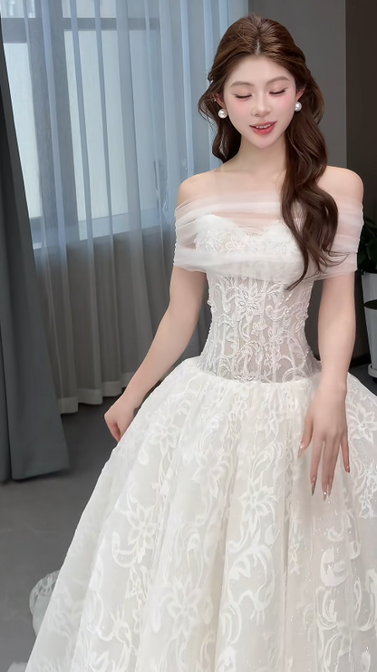 Timeless A-Line Lace Wedding Dress Applique White Bridal Dress Sleeveless Bridal Gown ED11563