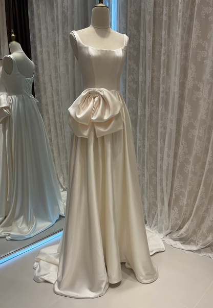 Chic Strapless White Bridal Gown Sheath Satin Wedding Dress ED11605