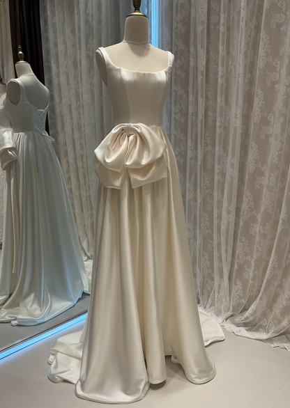 Chic Strapless White Bridal Gown Sheath Satin Wedding Dress ED11605