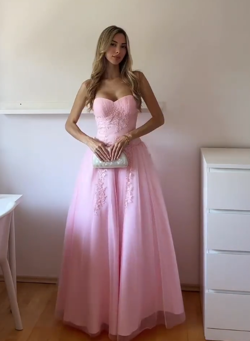 Gorgeous Pink Prom Dress A-Line Tulle Long Evening Dress ED11624