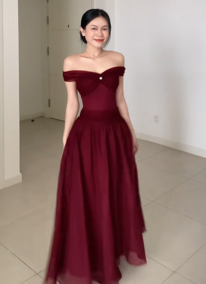 Robe de bal longue en mousseline bordeaux, coupe trapèze, modèle ED11636
