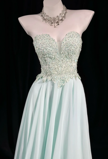 Robe de bal longue en mousseline vert menthe, coupe trapèze, modèle ED11642